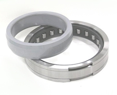 Photo : “Air Oil Lubrication Ultra-high Speed NU-type Cylindrical Roller Bearing”