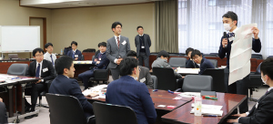 子育て世代の男性従業員を対象とした「次世代育成支援推進セミナー」