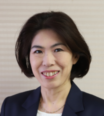 梨岡 英理子様（司会）