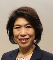 梨岡 英理子様（司会）