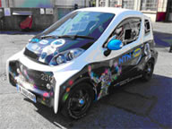 写真：NTNインホイールモータ搭載二人乗り小型EV(1)