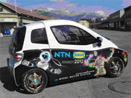 写真：NTNインホイールモータ搭載二人乗り小型EV(2)