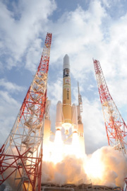 無事打ち上げられたH-IIAロケット &copy;JAXA
