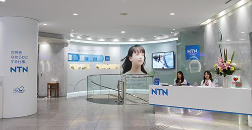 本社エントランス