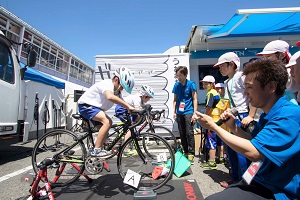 自転車スピードレース