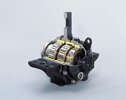 0系新幹線車軸軸受と軸箱カットモデル