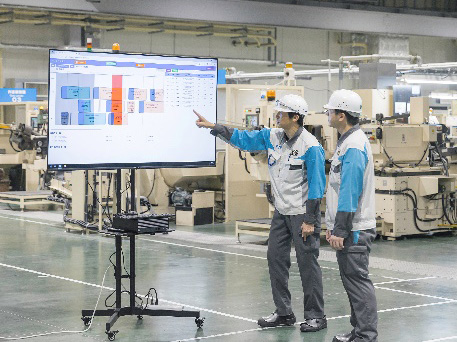 写真:「見える化」により生産計画の自動化とリードタイム短縮、在庫削減を実現(和歌山製作所)