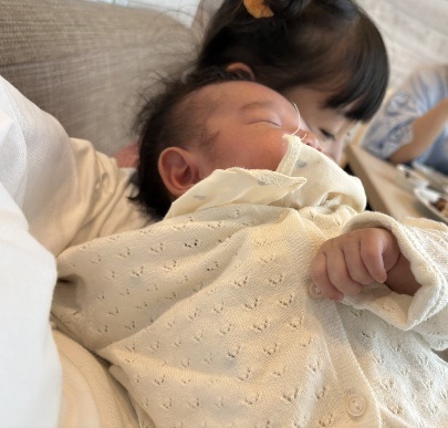 写真:育休の様子(グループ経営本部 コーポレート・コミュニケーション部)